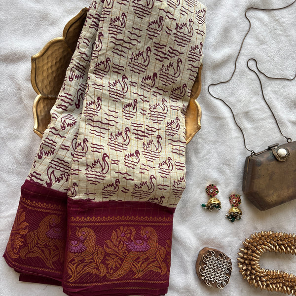 Hansavahana Sungudi saree with hand block printed swans