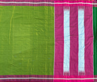 Khunn saree on sale due to thread pulls and spots