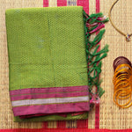 Khunn saree on sale due to thread pulls and spots