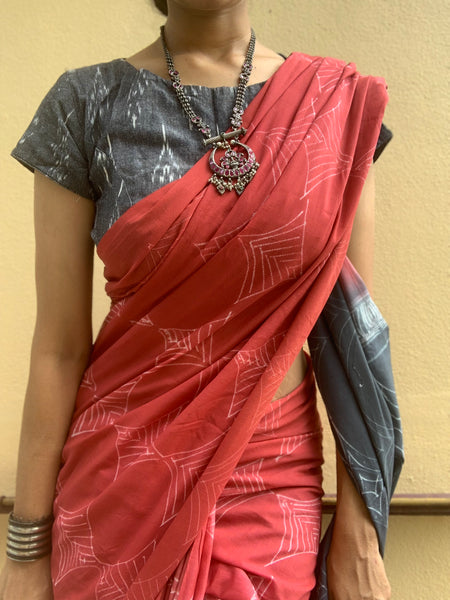 Handloom saree, the garment that defines the modern office-going woman