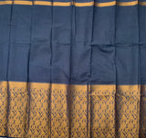 Poles apart - dip dyed Madurai Sungudi saree with Vanasingaram border